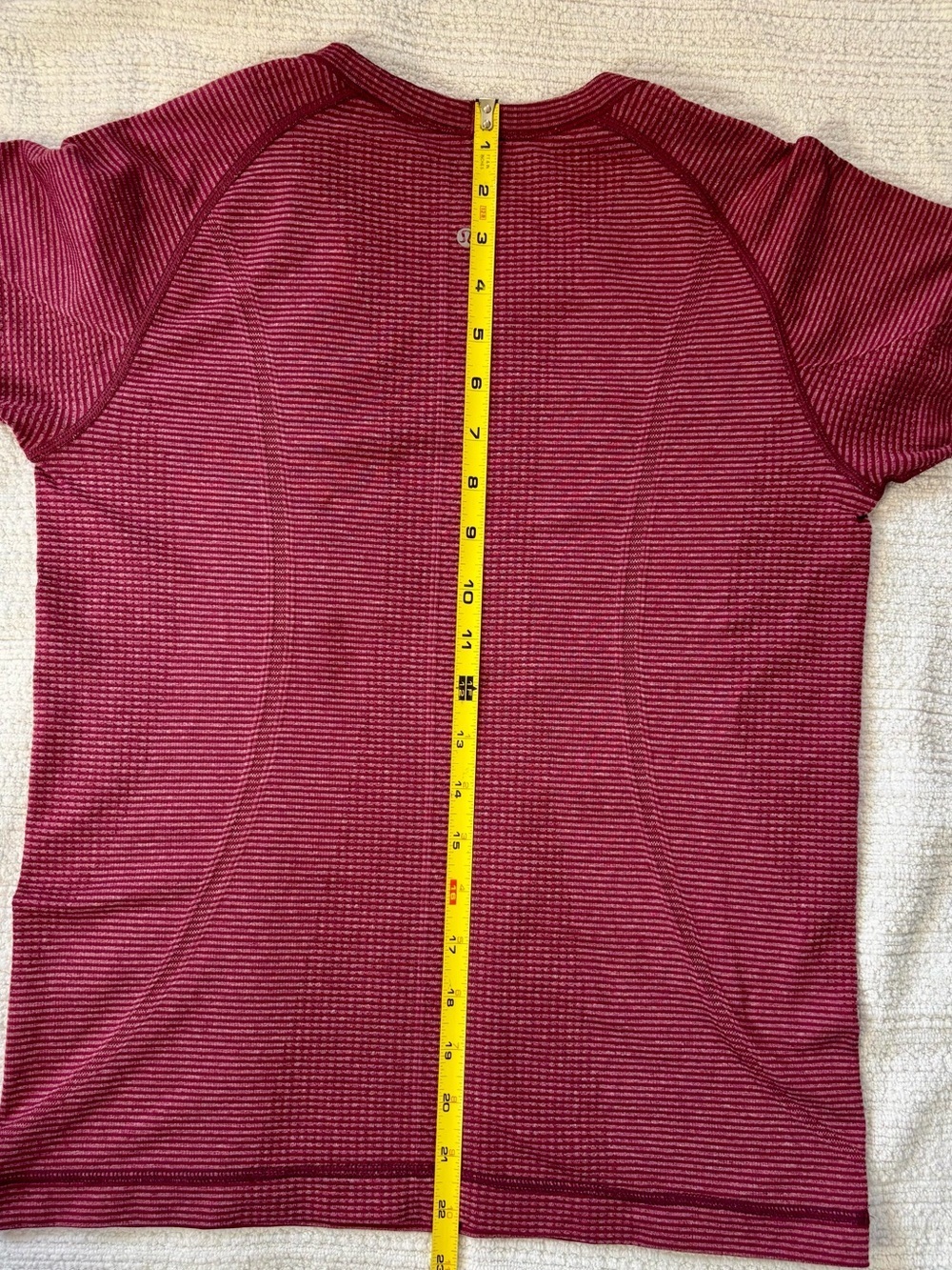 Lululemon Wonen’s Swiftly Tech Short Sleeve Top in Heathered Dashing Purple - Picture 9 of 10